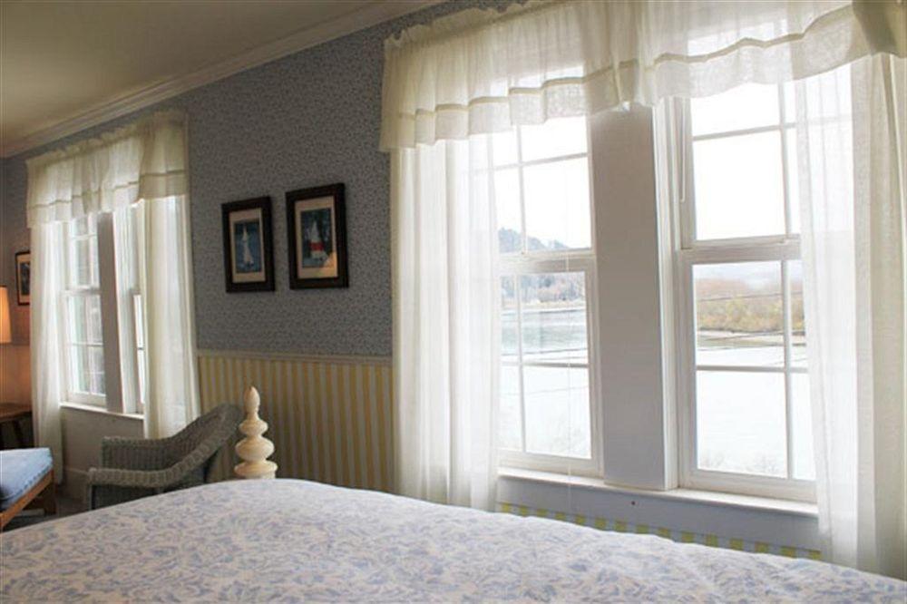 The Historic Requa Inn Klamath Esterno foto