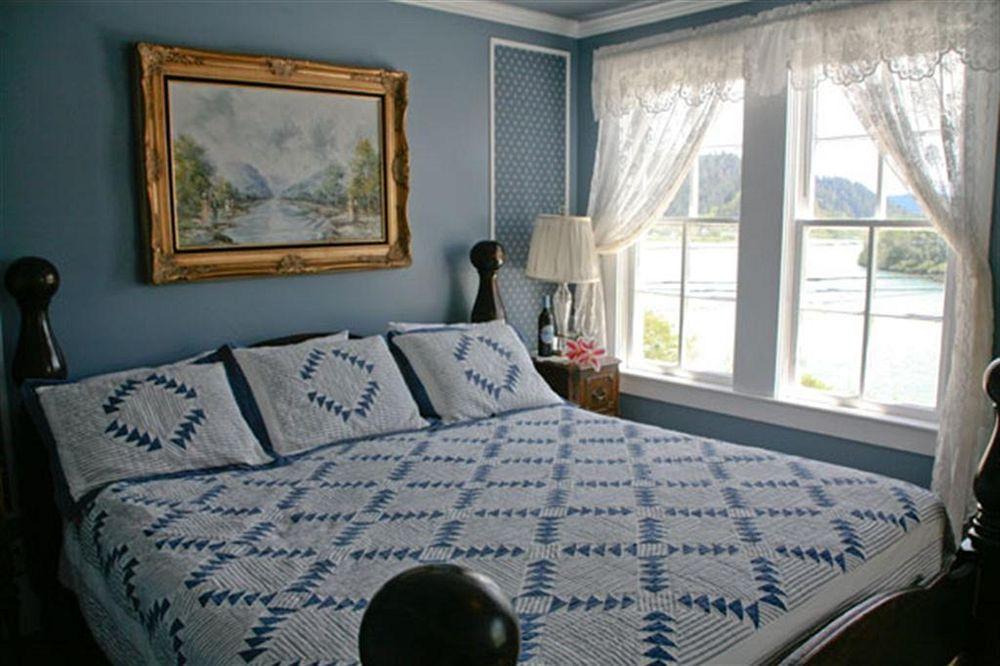 The Historic Requa Inn Klamath Esterno foto