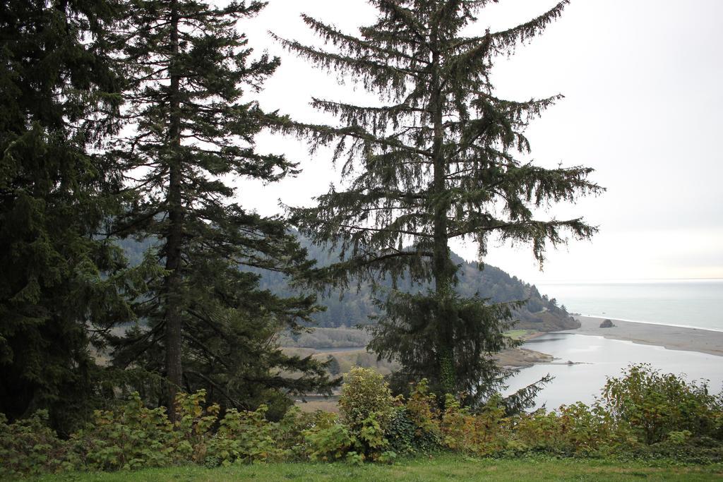 The Historic Requa Inn Klamath Esterno foto
